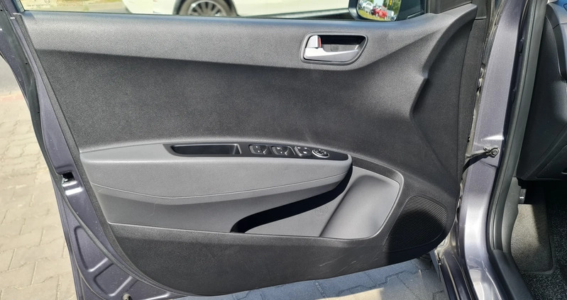Hyundai i10 cena 51900 przebieg: 68622, rok produkcji 2018 z Trzebinia małe 562